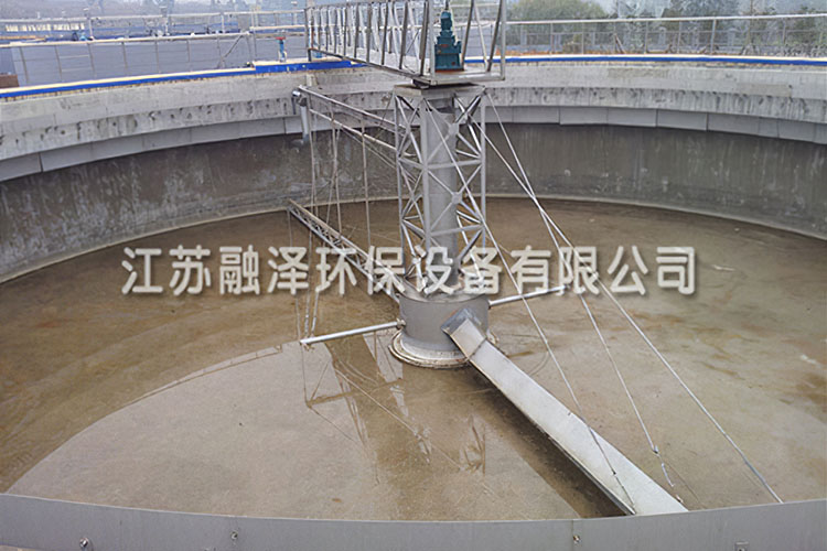 中心傳動單管吸泥機(jī)